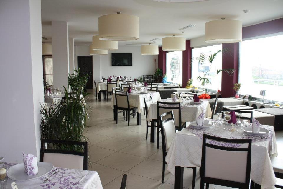 Cliché Hotel 3*