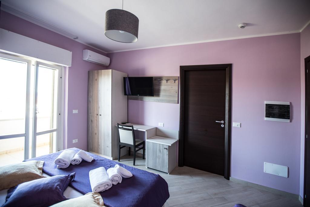 Cliché Hotel 3*