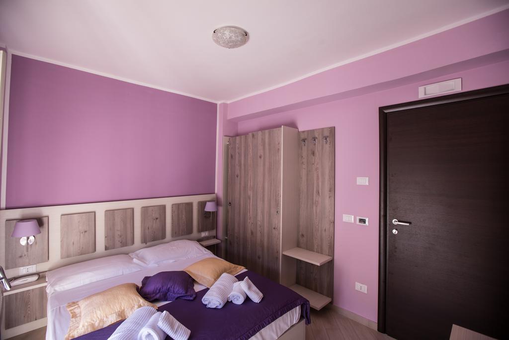 Hotel Cliché 3*