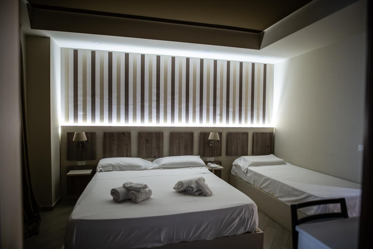 Hotel Cliché 3*