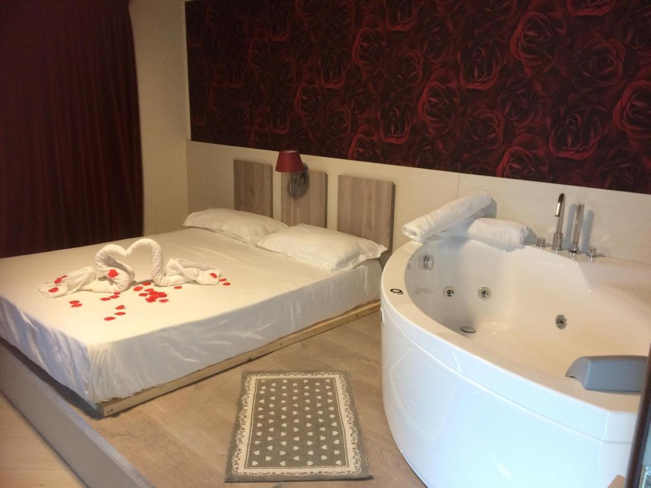 Cliché Hotel 3*